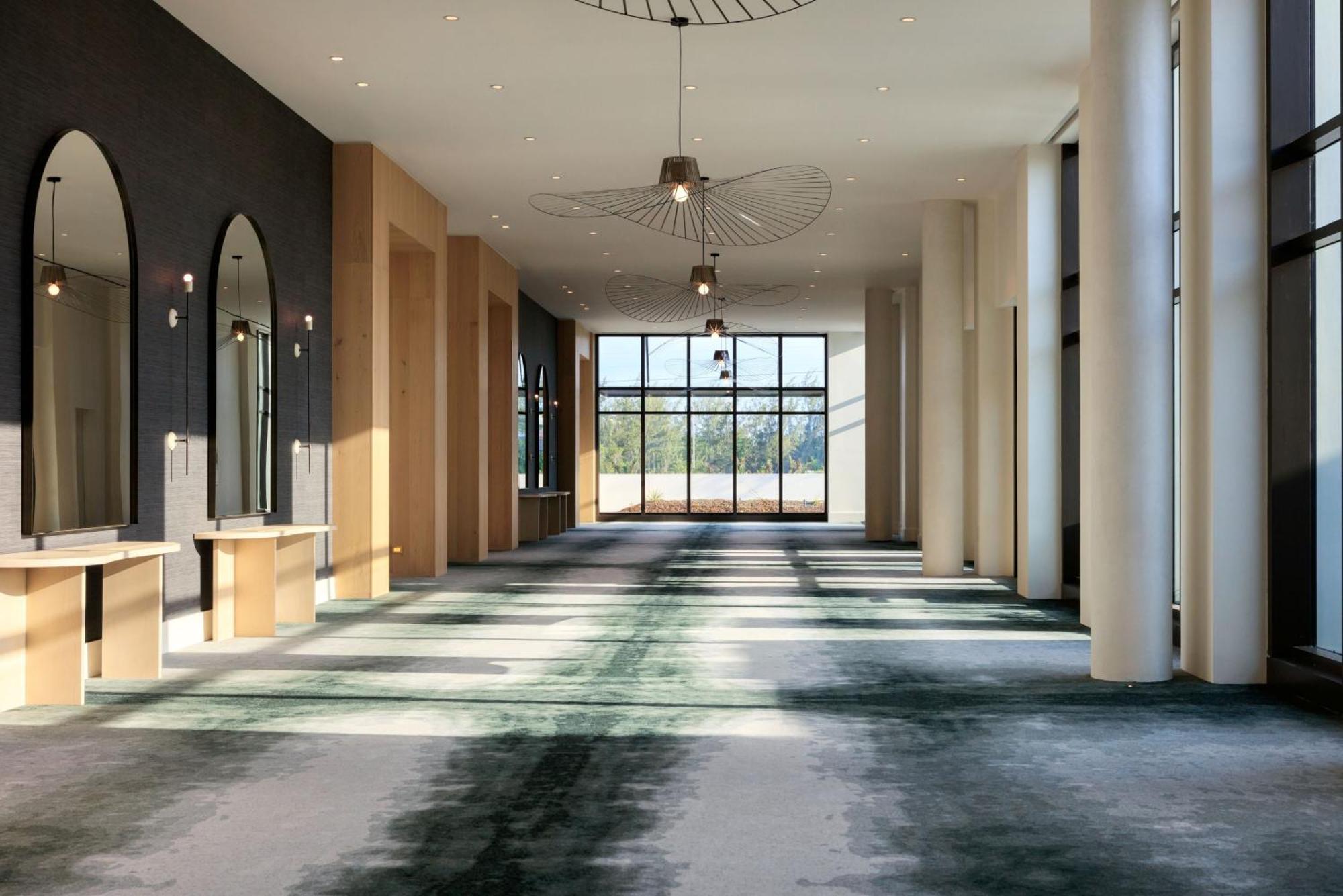 Hotel Indigo Grand Cayman By Ihg West Bay ภายนอก รูปภาพ