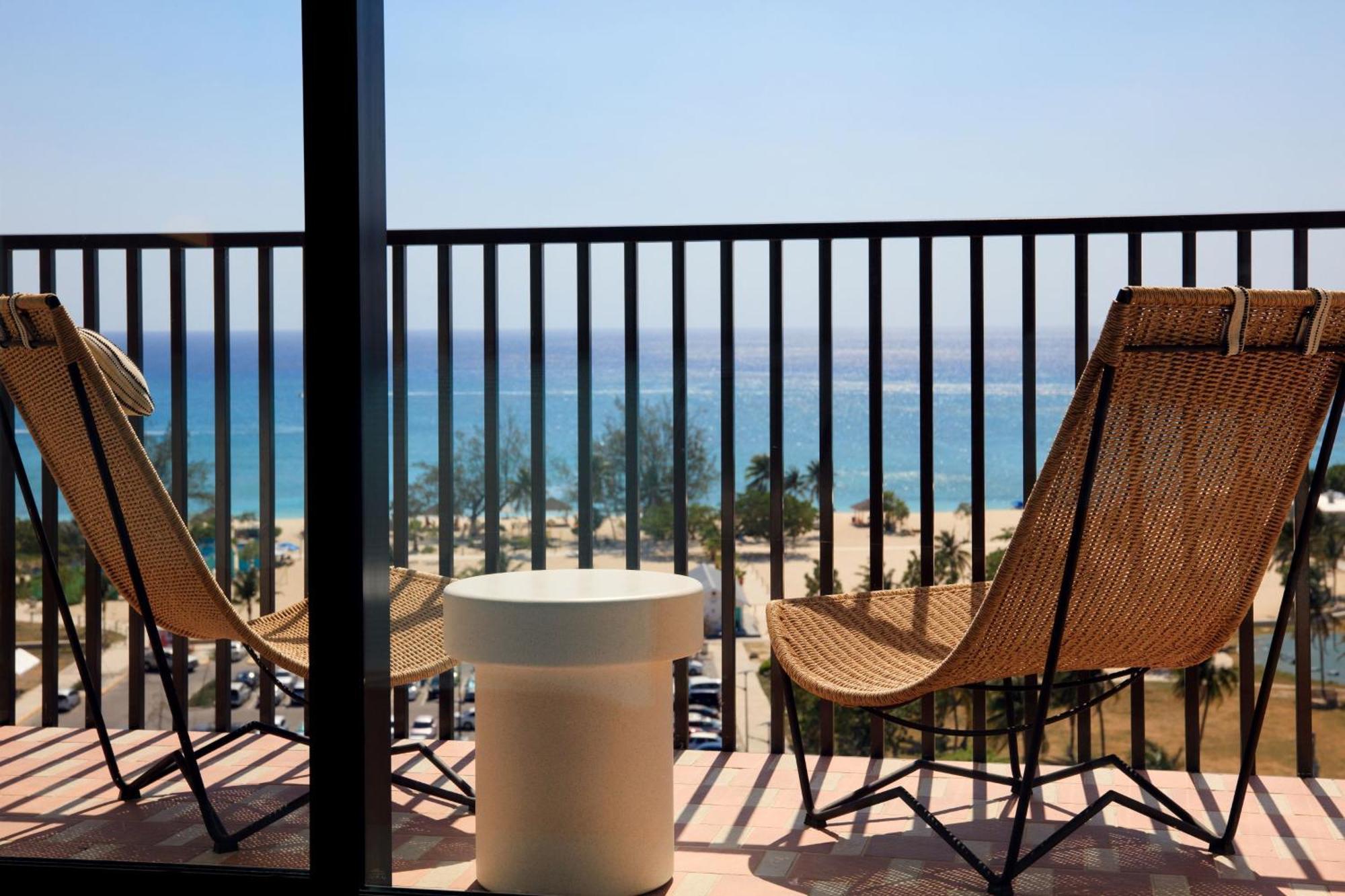 Hotel Indigo Grand Cayman By Ihg West Bay ภายนอก รูปภาพ